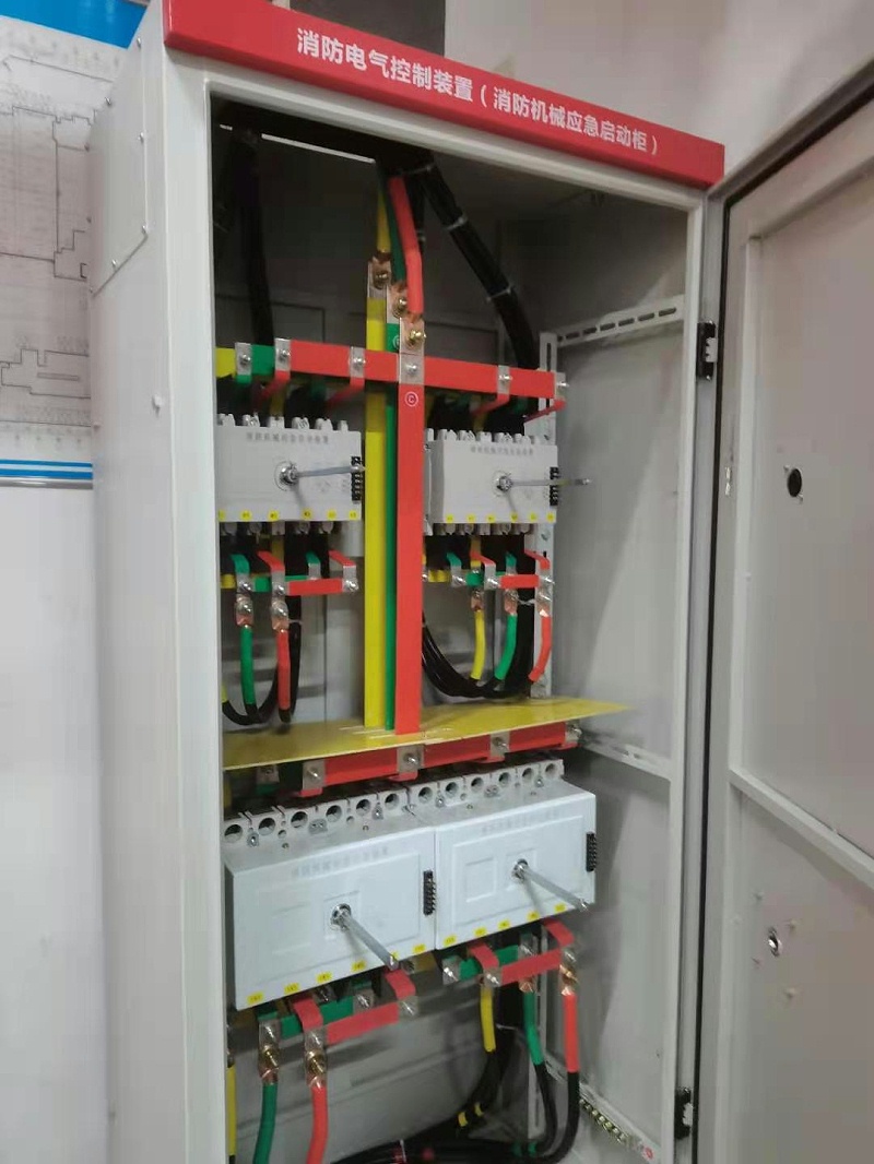 機械應急控制柜內部