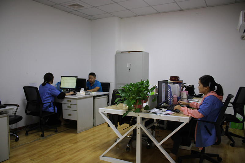 網絡部奮斗青年們